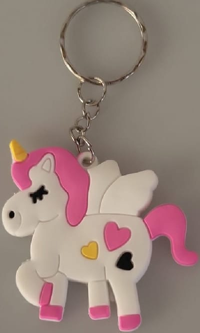 Een echte blijmaker, deze zachte unicorn sleutelhanger in mooie unicorn kleuren. Niet geschikt voor kinderen onder de 3 jaar, geen speelgoed. Leuk om bijvoorbeeld op een kinderkamer of aan een tasje te hangen en om cadeau te geven.