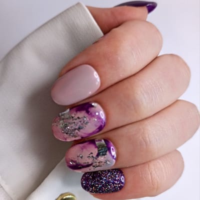 SD Press on Nails - B205 - Plaknagels - Gelnagels - Handgemaakt - 20 stuks - Zwart - Blauw - Paars - Nepnagels - Korter Rond - Nagelstudio - Gellak -Nail Art - Nails at home - Accessoires - Nageltips - Nagelstudio