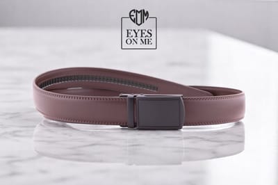 Bruine lederen riem zonder gaatjes met automatische gesp voor heren ( Model L023 )