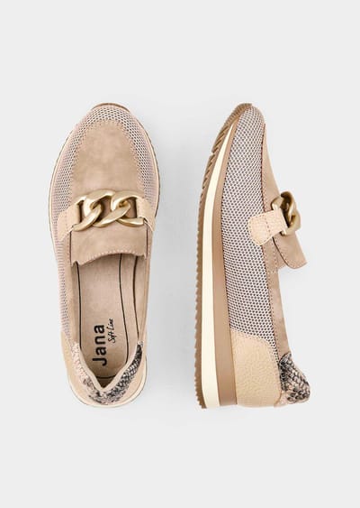Schoenen met chic sierelement - taupe - Gr. 36 van Goldner Fashion