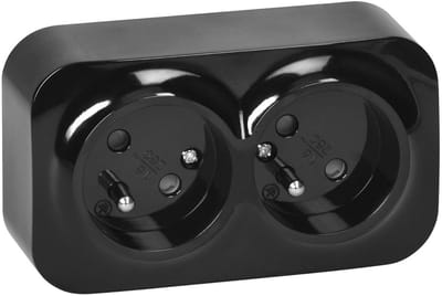 Dubbel Stopcontact Type E voor Veilige Stroomvoorziening - 16A/230VAC IP20 - Glanzende Afwerking - Opbouwmontage