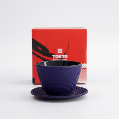 Tokyo Design Studio - Arare Theekop en Schotel - 120 ml - Blauw - Gietijzer - Japanse Theeset