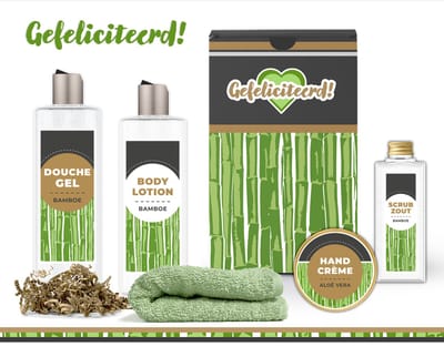 Geschenkset "Gefeliciteerd" - 5 producten - 700 gram - Triomf Cosmetica | Giftset voor haar Luxe wellness cadeaubox Cadeau vrouw Set Gefeliciteerd Geschenk jarige Cadeaupakket moeder Oma Vriendin Zus Verjaardagscadeau Geslaagd Bamboe