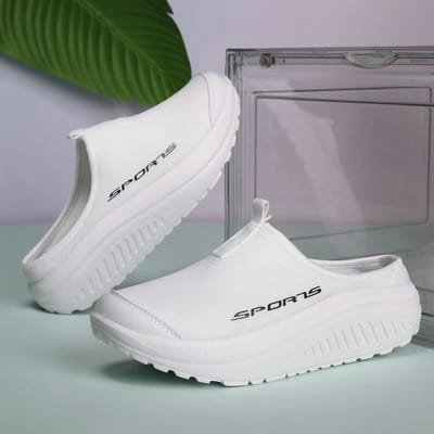 Les chaussures à semelles épaisses à moitié traînées pour femmes sont décontractées, légères et respirantes, augmentant la hauteur pour les personnes paresseuses. 35 blanc