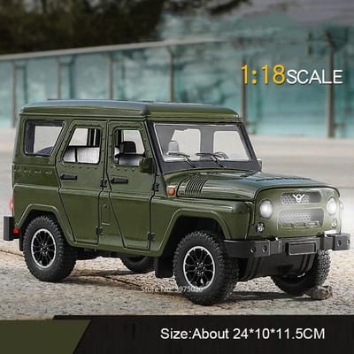 1:18 Russische Uaz Hunter Auto's Miniatuur Modellen Speelgoed Legering Diecast Met Licht Muziek Voertuigen Pull Back Wielen Off-Road Kinderen Cadeaus