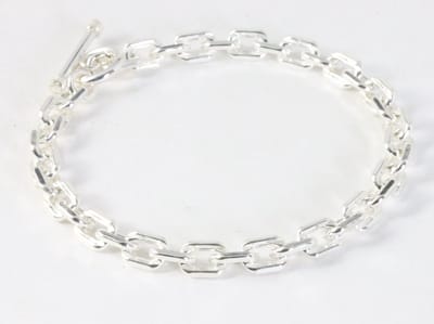 Zware zilveren armband met closed forever schakels - lengte 18 cm.