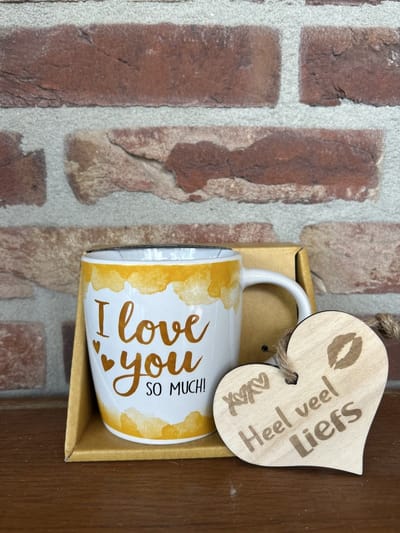 Creaties van hier – Mok I love you met houten hartje – porselein – 9 cm – cadeau