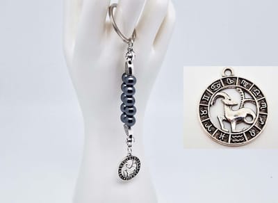 Handgemaakte Natuurstenen Sleutelhanger "Hematiet "- Met metaal hanger - 8 mm diameter van de korrel- Mooie accessoire en decoratie voor de auto-Vaderdag Cadeau -Moderdag Cadeau - Cadeau vrienden