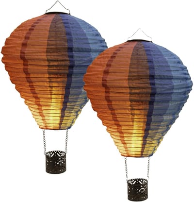 Anna's Collection Solar luchtballon lampion - 2x - gekleurd - 20 led lampjes - vlam effect - 20 x 42 cm - zonne-energie lantaarn