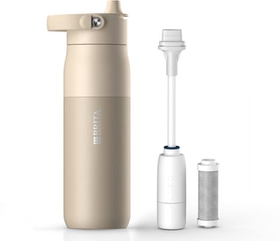 BRITA LARQ Essential waterfles met rietje en waterfilter - Beige - 680ml - RVS waterfles, dubbelwandige thermosfles (24h koud) incl. rietje & actieve koolstoffilter - filtert PFAS, chloor & meer