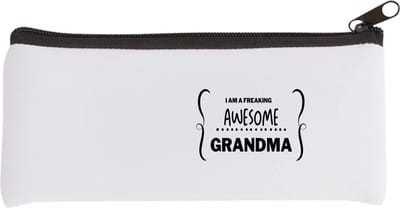 Akyol - i am a freaking awesome grandma Etui - Oma - geweldige oma - liefste oma - verjaardag - cadeau - kado - bedankje - geschenk - 20 bij 9 cm