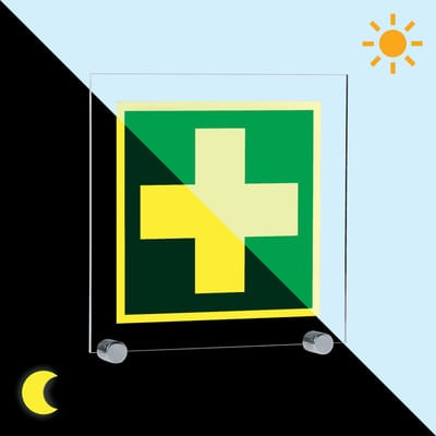 Extra lichtgevend EHBO bord, acryl, 250 x 250 mm, E003