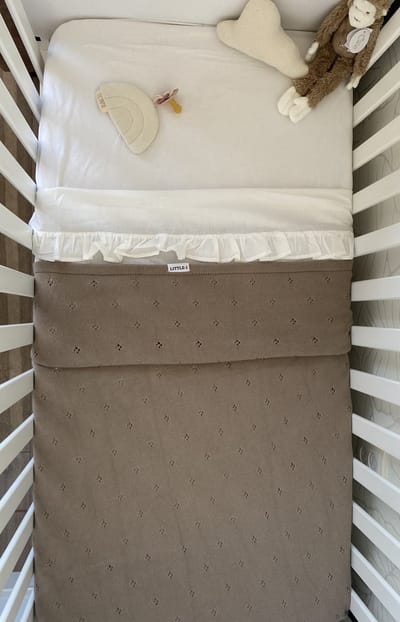 Little-i Ledikantdeken Taupe – 150x100 cm – Zachte Baby Deken – Ademend & Wasbaar – Voor Ledikant / Babybed