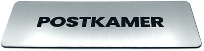 Deurbordje met tekst Postkamer - Formaat 150 x 50 mm x 1,6 mm - Incl. plakstrip | Geborstelde RVS-look toplaag | Gratis Verzending | Decoporta
