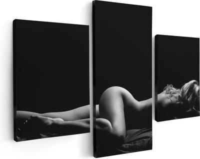 Artaza Canvas Schilderij Drieluik Vrouw Naakt in Bed - Erotiek - Zwart Wit - 90x60 cm - Wanddecoratie Woonkamer - Schilderijen - Muurdecoratie