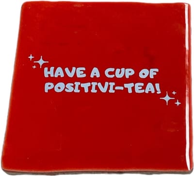 Hippe tegeltje met tekst: Have a cup of positive tea | Rood met pastel blauw | Gepersonaliseerde cadeau | Hippe Spreuktegel | Nieuwe woning cadeau | Housewarming cadeau | Quote tegeltje met Thee tea