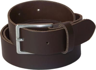 100% leren Riem, 3 cm breed, taillemaat 110 cm. Donkerbruin.