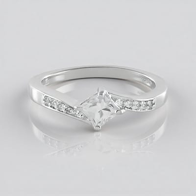 Cavill - Zilveren Ring - 925 Sterling Zilver - 0,405 ct Cambodjaanse Princess Zirkoon - 0,468 ct Zirkonen - Elegante Dames Ring