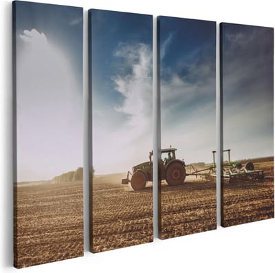 Artaza Canvas Schilderij Vierluik Tractor op het Veld - Trekker - 80x60 - Foto Op Canvas - Canvas Print