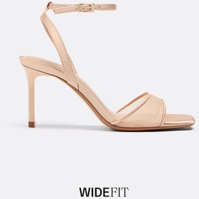 Stradivarius Wide fit zijdeachtige sandalen met hak  BEIGE 35