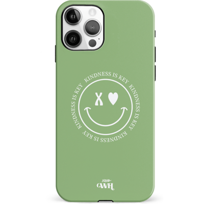 xoxo Wildhearts Kindness Is Key - Double Layer - Smiley case hoesje geschikt voor iPhone 12 Pro Max hoesje - Hoesje met smiley face - Emoji hoesje geschikt voor Apple iPhone 12 Pro Max hoesje - Groen