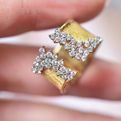 Luxe damesring met witte zirkonia, klassieke goudkleurige verlovingsring, verstelbare bedel, brede kristallen trouwring voor vrouwen Resizable gray