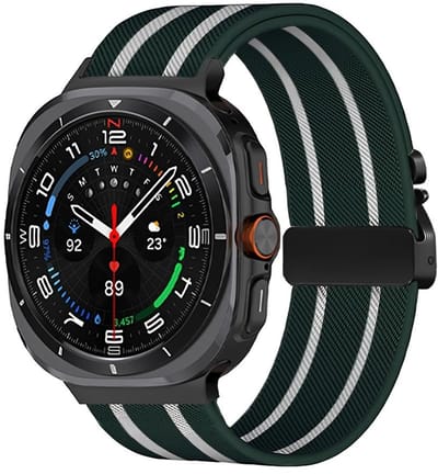 Nylon bandje - geschikt voor Samsung Galaxy Watch Ultra (47mm) / Ultra 2025 (47mm) - met strepen en parachute sluiting - donkergroen wit