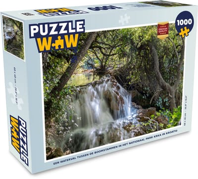 Puzzel Een waterval tussen de boomstammen in het Nationaal park Krka in Kroatië - Legpuzzel - Puzzel 1000 stukjes volwassenen