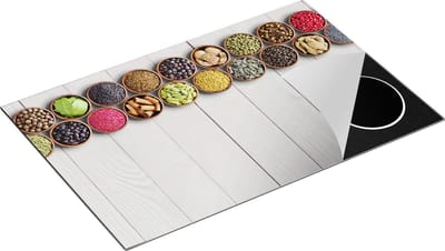Chefcare Inductie Beschermer Kruidenbakjes op een Houten Tafel - 80x50 cm - Afdekplaat Inductie - Kookplaat Beschermer - Inductie Mat