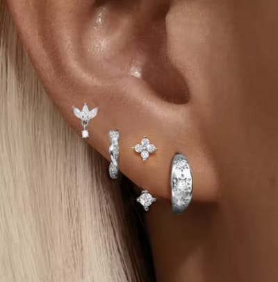 Oorbellen Set - 4 stuks - Kleur: Zilver - Luxe Oorbellen - Incl. Cadeauverpakking - Oorhangers / Oorring / Oorknopjes - Hoge Kwaliteit RVS - Stainless Steel / Roestvrijstaal - Verkleurt Niet - Oorbellen Set - Oorbellen Vrouwen / Dames