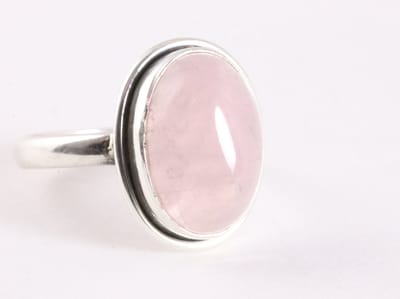 Ovale zilveren ring met rozenkwarts - maat 16.5