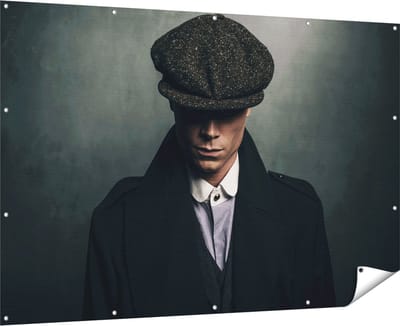 Gards Tuinposter Engelse Gangster met een Pet uit Jaren 1920 - 180x120 cm - Tuindoek - Tuindecoratie - Wanddecoratie buiten - Tuinschilderij
