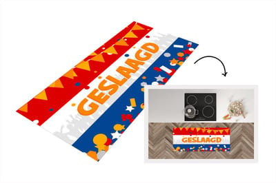 Keukenloper - Loper keuken - Geslaagd - Feest - Oranje - 120x50 cm - Keukenloper vinyl