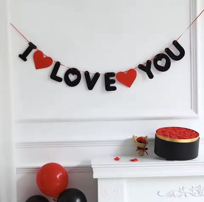CHPN - I Love you slinger - Valentijns Slinger - I Love You - Valentijnsdag - Slinger voor hem / haar - Hartjes slinger - Liefde slinger - Valentines Day - DIY slinger - 3M