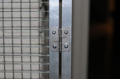 Scharnier met veer (klein) - Voliere - Zelfbouw - Kooien - Broedkooien / Kweekkooien