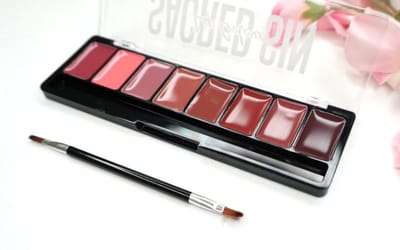 8-Kleuren Lippenpalet – Mix & Match Lip Creams – Natuurlijke & Warme Tinten