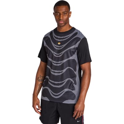 Nike Tuned T-shirts Heren - Zwart - Maat XS