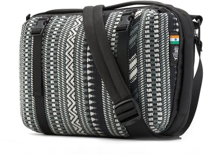 Ethnotek Somanya 13 Laptoptas - geschikt voor 13 inch MacBooks - Comfortabele schouderband