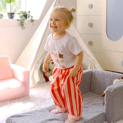 2-in-1 Flip Out Peuterbank en Lounger - Knuffelige en Comfortabele Sherpa Kinderbank - Grijs