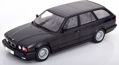 BMW 540i 5-Series (E34) Touring - 1:18 - Modelcar Group