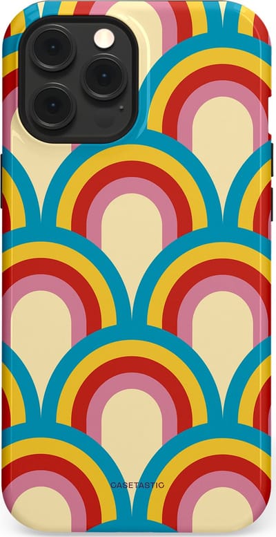 Casetastic hoesje geschikt voor Apple iPhone 12 Pro Max - MagSafe - Dubbellaagse bescherming - Retro regenboog - Fashion Case - Lichtblauw Crème Goud Rood