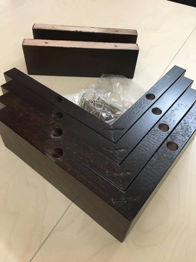 HOEKPOTEN 6 st - HOUT bruin / WENGE  6 cm hoog Boxspring /bank