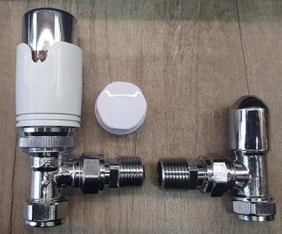 Thermostaatknop Radiatorkraan 15mm x 1/2'' Hoek TRV Incl. Afsluitklep Chroom