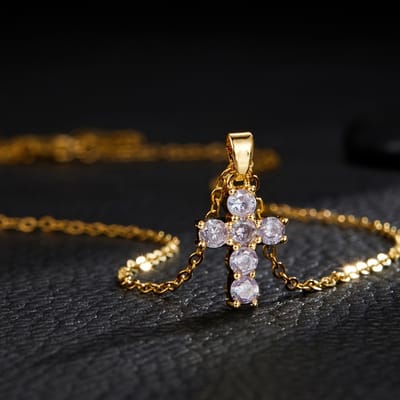 VANDAAG VERZONDEN - Ketting - Kruis - Diamanten - Goud - Christelijk - Jezus - Roze
