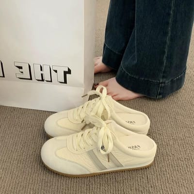 Baotou Slippers voor Dames Zomerkleding Nieuwe Gele Duitse Trainingsschoenen Semi-gehakte Schoenen zonder Hak voor Dames 40 white