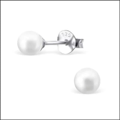 Aramat Jewels | Oorbellen | Zilveren Parel Oorbellen - Tijdloze Elegantie | 4mm / Wit | | | Zilver | Kinderen, Volwassenen | Verkleurd niet