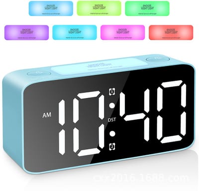 VHV - Wekker - Digitale wekker - Wekker kind - Digitale klok - Wekker voor volwassenen - Met 7-kleurig nachtlampje - Instelbaar volume - Dimmer - USB-oplader - Kleine klok voor de slaapkamer - Geschikt om kinderen en tieners wakker te maken - Blauw