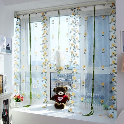 MTTproducts- Tule Gordijnen - Geborduurde Bloemen - Transparante Voile - Raambekleding - 80 x 150 cm - Inclusief Haken
