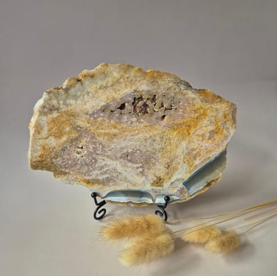 XL Edelsteen Druzy Pink Amethist Schijf 770 g (met metalen standaard)