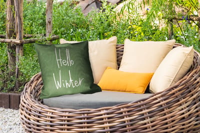 Buitenkussen - Quotes - Hello winter - Groen - Kerstmis - December - 45x45 cm - Weerbestendig